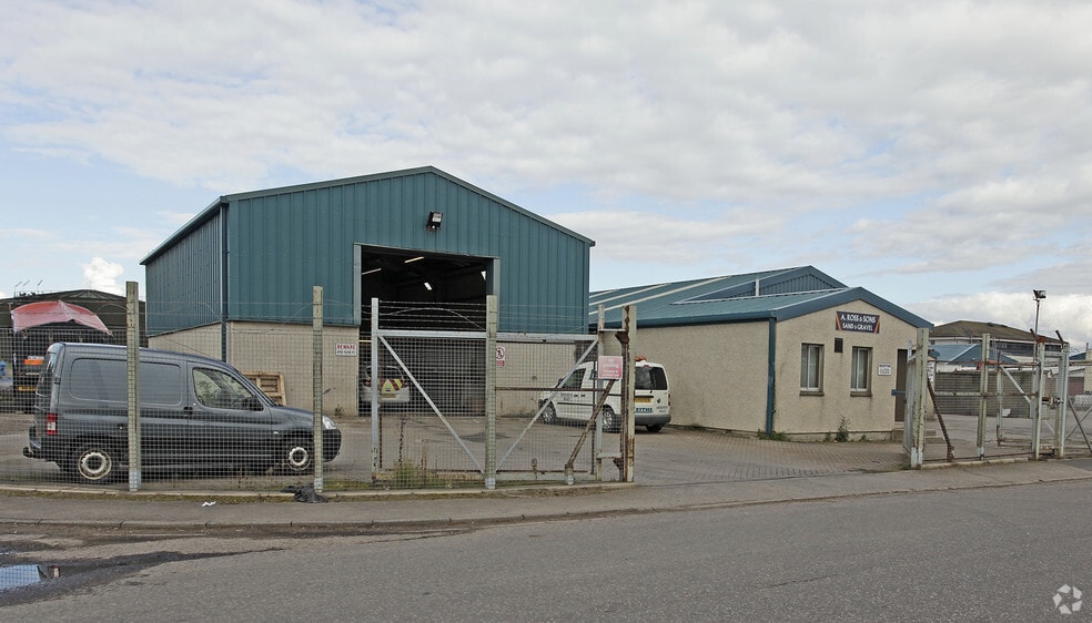 21 Henderson Dr, Inverness for sale - Building Photo - Image 2 of 2