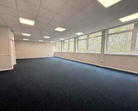 107 Bothwell Rd, Hamilton to rent Interior Photo- Image 1 of 3