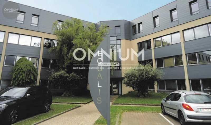 Office in Écully to rent Building Photo- Image 1 of 4