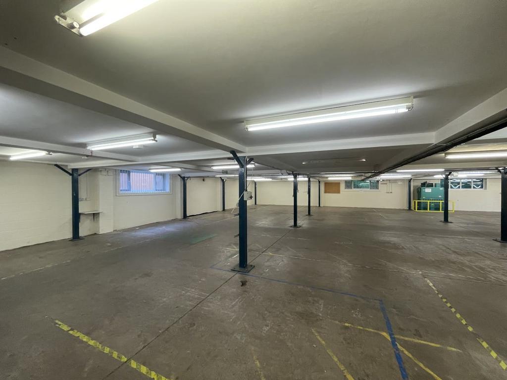 Fynney Fields, Leek to rent Interior Photo- Image 1 of 13