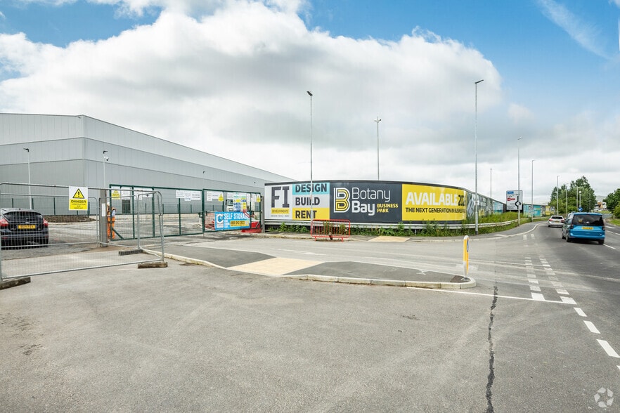 176 Blackburn Rd, Chorley to rent - Building Photo - Image 3 of 5