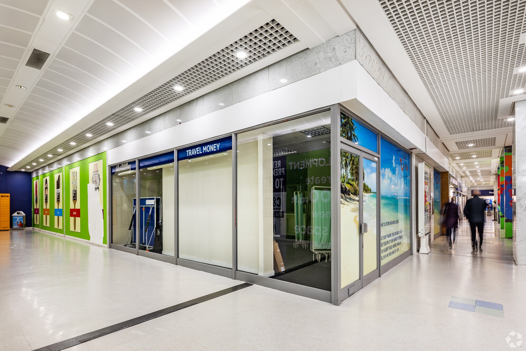 Shopping City, Runcorn to rent Interior Photo- Image 1 of 1