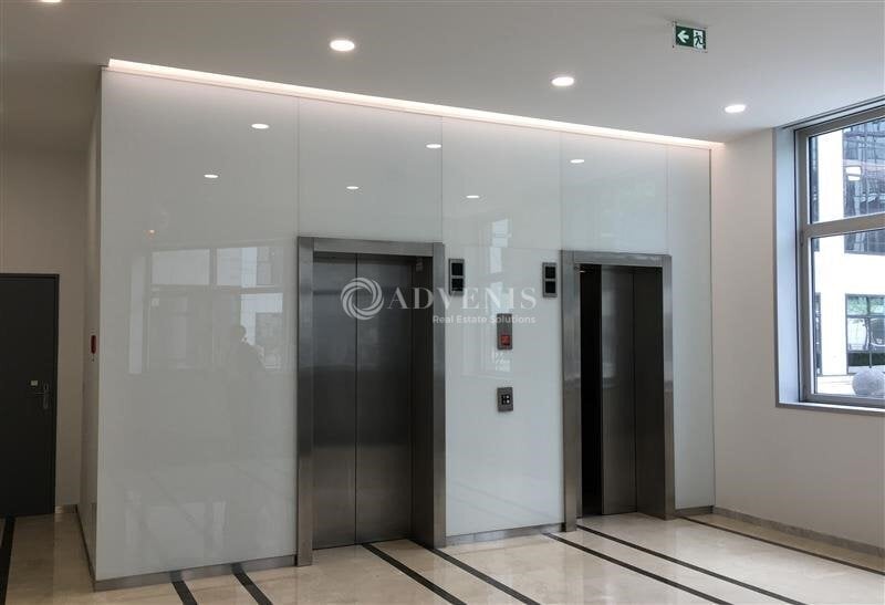 Office in Noisy-le-Grand to rent - Lobby - Image 3 of 28