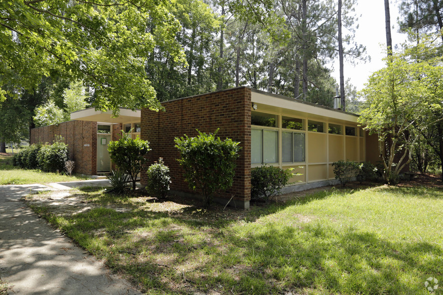 948 N Main St, Louisburg, NC for sale - Building Photo - Image 1 of 1