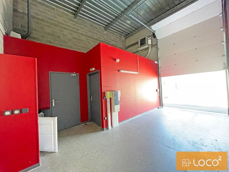 5 Impasse Ada Lovelace, Plaisance-du-Touch to rent - Building Photo - Image 2 of 20