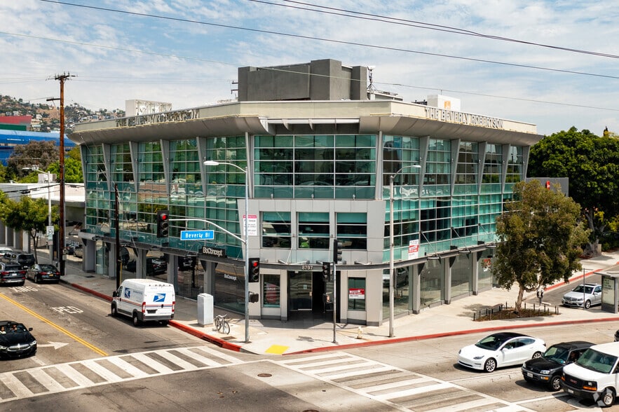 300-306 N Robertson Blvd, Los Angeles, CA to rent - Primary Photo - Image 1 of 19