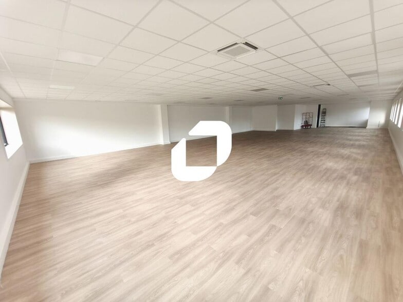 Office in Rosny-sous-Bois for sale - Interior Photo - Image 3 of 12