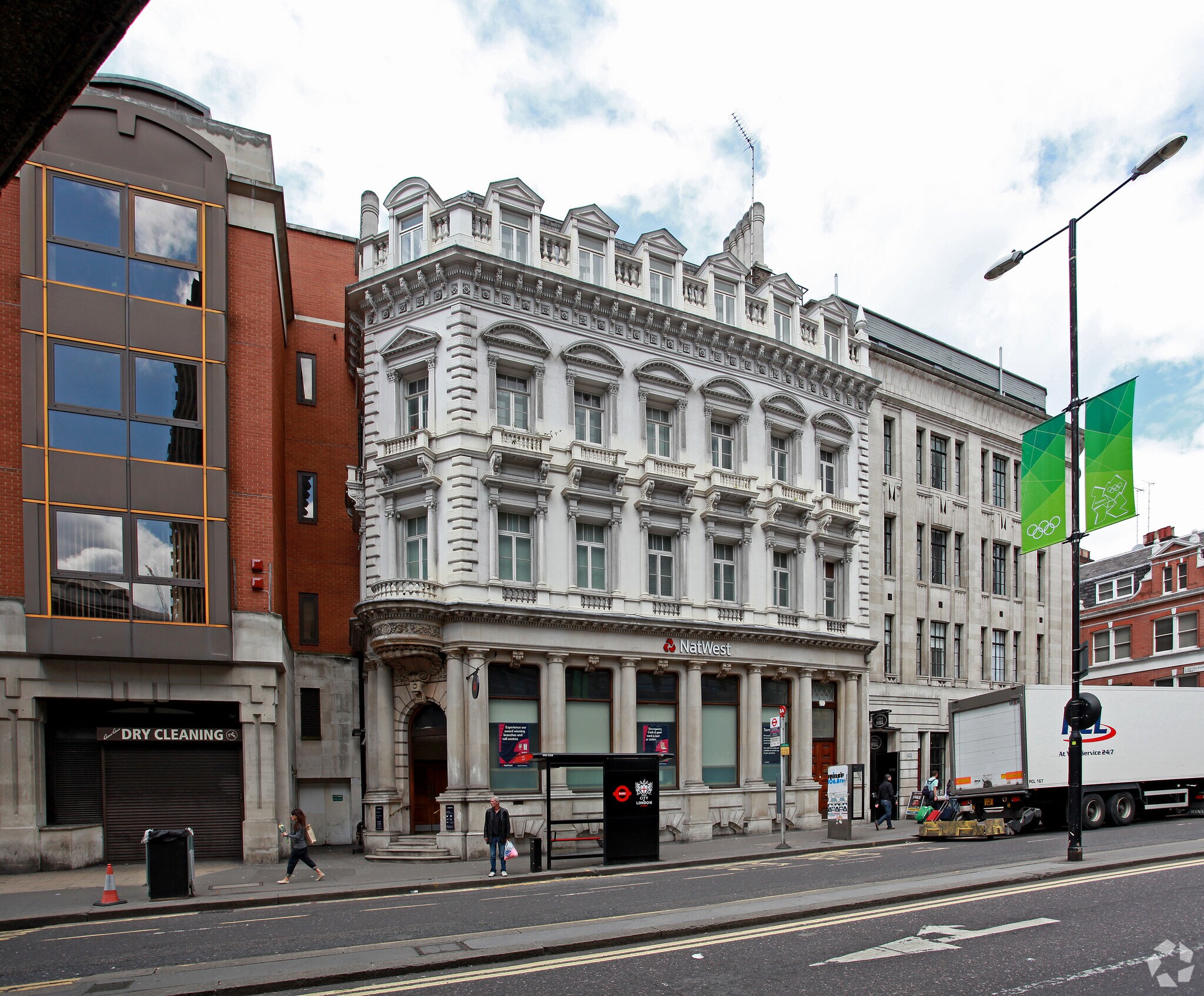 133-134 Aldersgate St, London for sale Primary Photo- Image 1 of 1