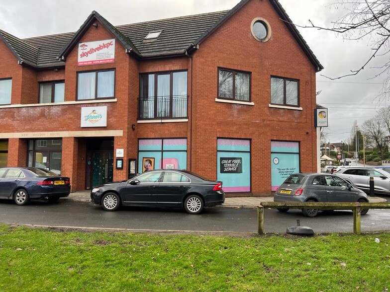 130 Bury New Rd, Manchester for rent - Building Photo - Image 1 of 2