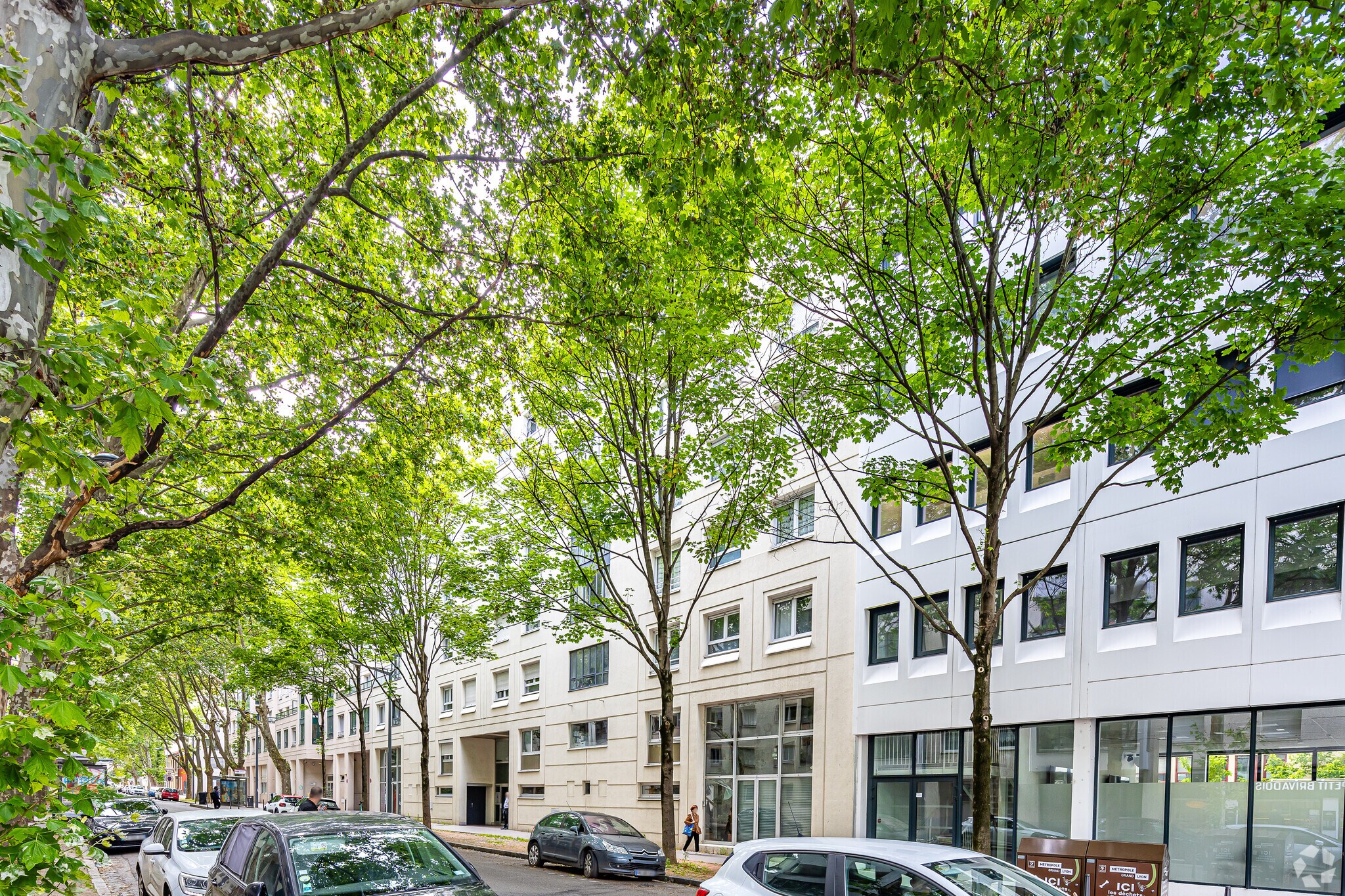 Build-to-Rent in Lyon for sale Primary Photo- Image 1 of 3