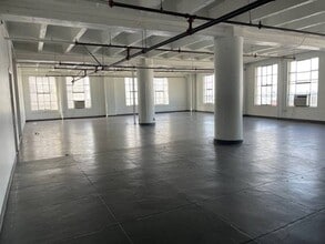 155 W Washington Blvd, Los Angeles, CA to rent Interior Photo- Image 1 of 3