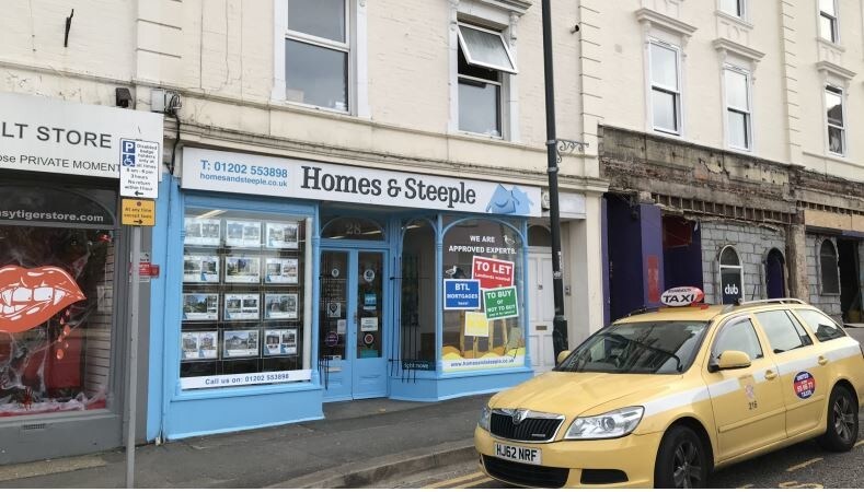 28 The Triangle, Bournemouth for sale - Primary Photo - Image 1 of 1