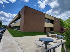 8465 Keystone Crossing, Indianapolis, IN for sale Building Photo- Image 1 of 1