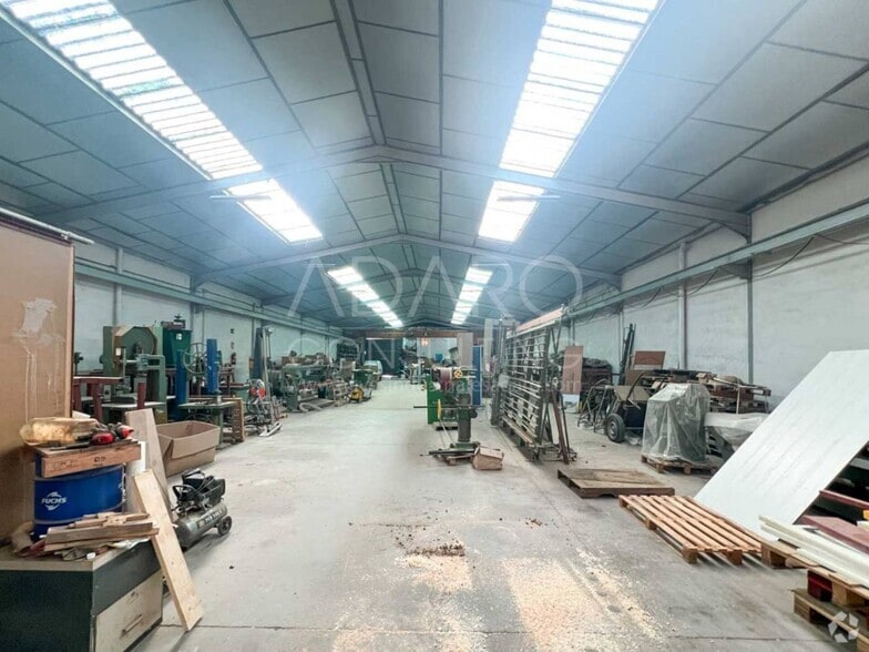Industrial in San Fernando de Henares, Madrid for sale - Primary Photo - Image 1 of 1