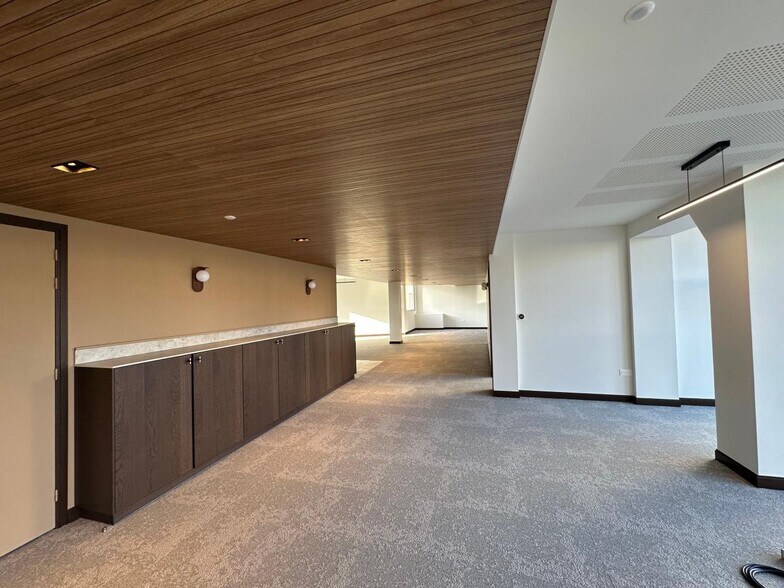Office in Saint-Maur-des-Fossés to rent - Interior Photo - Image 1 of 17