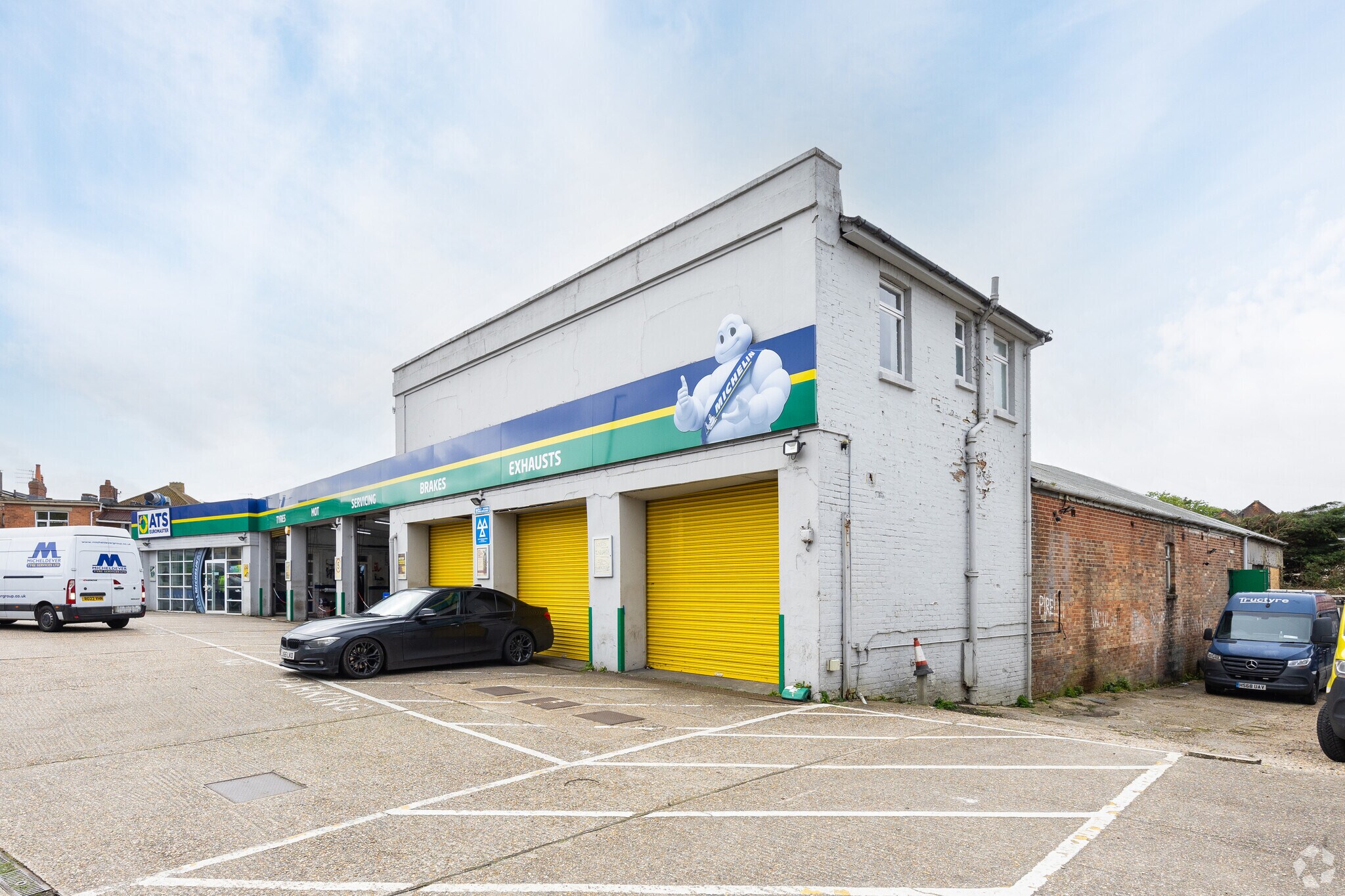 Fernside Rd, Poole for sale Primary Photo- Image 1 of 1