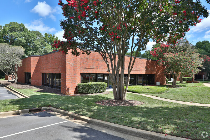 1 Marcus Dr, Greenville, SC for rent - Building Photo - Image 1 of 5