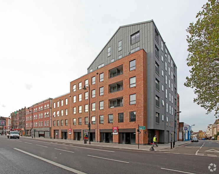 37-47 Stoke Newington Rd, London for sale - Primary Photo - Image 1 of 1