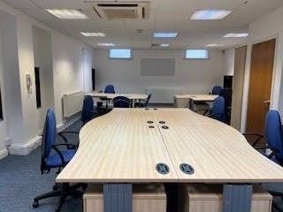 35 Church Rd, Lymm to rent - Building Photo - Image 3 of 6