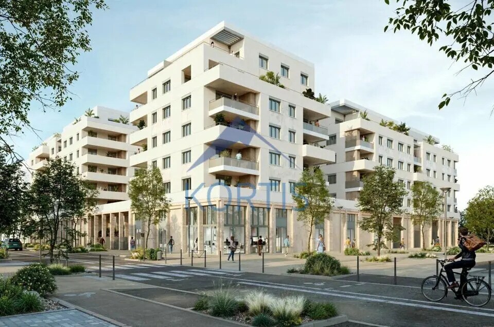 Retail in Vaulx-en-Velin to rent Building Photo- Image 1 of 8