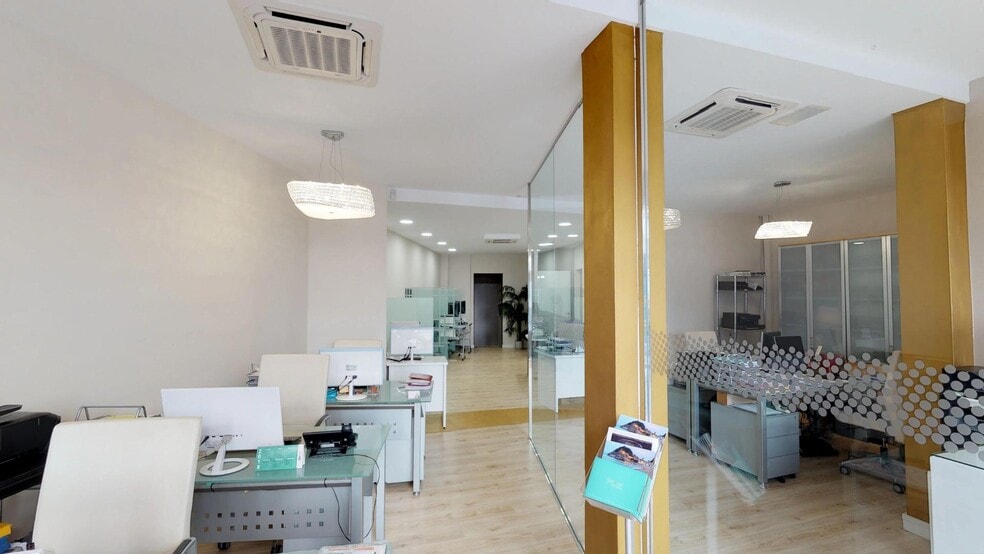 Co-working Space in Castelldefels, Barcelona to rent - Interior Photo - Image 1 of 1