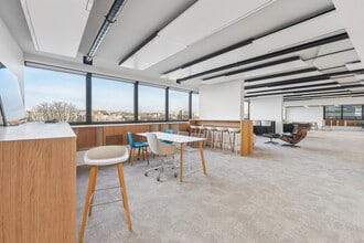 122 Rue Edouard Vaillant, Levallois-Perret to rent Interior Photo- Image 2 of 13