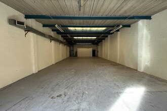 35-43 Hawbank Rd, East Kilbride to rent Interior Photo- Image 1 of 3