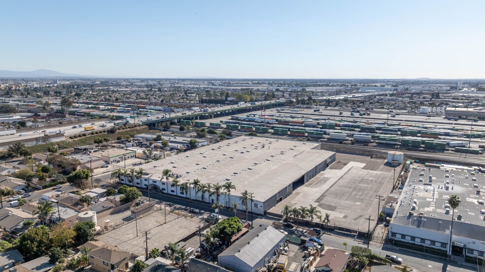 4542 Dunham St, Commerce, CA to rent - Building Photo - Image 1 of 15