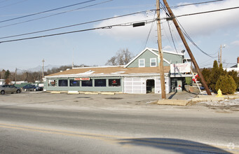 234 SW Cutoff, Worcester, MA for sale Primary Photo- Image 1 of 1