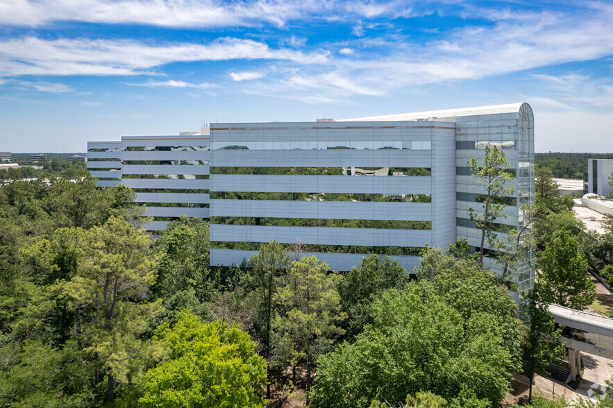 11445 Compaq Center West Dr, Houston, TX for rent - Building Photo - Image 3 of 21