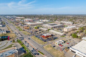 8211 E Regal Pl, Tulsa, OK - AERIAL map view