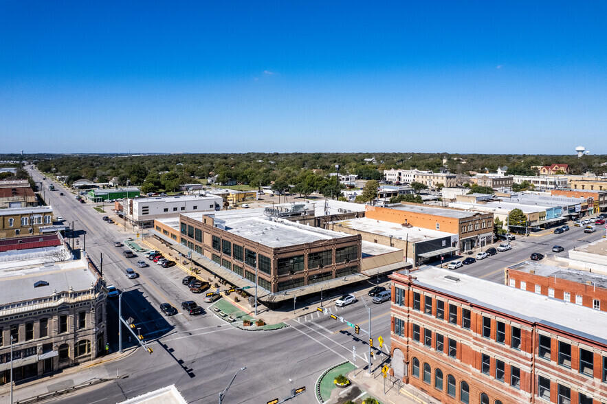 201 N Main St, Taylor, TX for sale - Aerial - Image 2 of 61