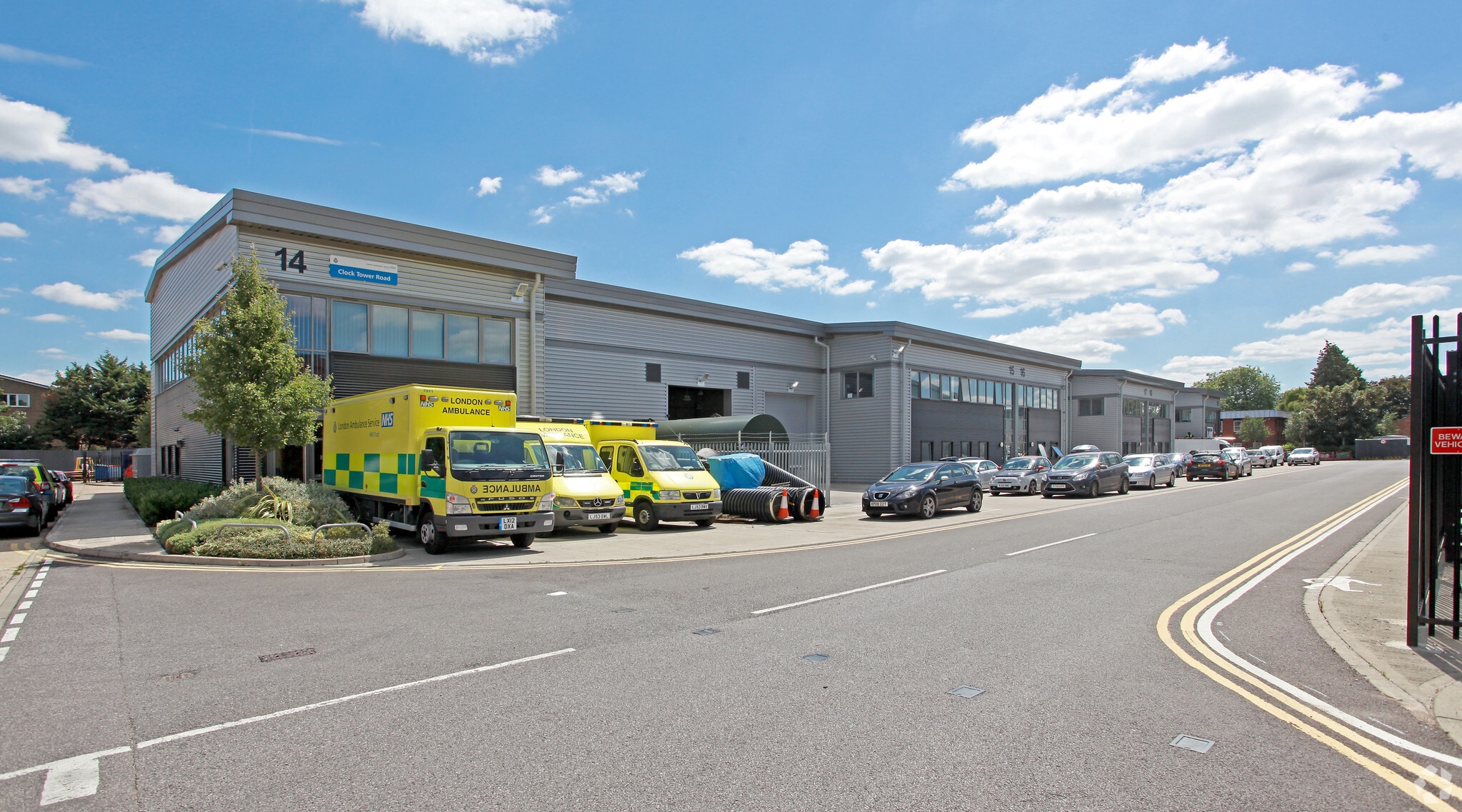 Clock Tower Rd, Isleworth to rent Building Photo- Image 1 of 6