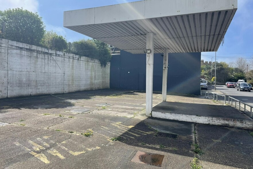 389 Old London Road, Hastings to rent - Building Photo - Image 2 of 12