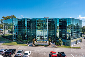 1200 Veterans Memorial Hwy, Hauppauge, NY for rent Building Photo- Image 1 of 5