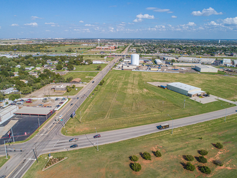 2700 N Shields Blvd, Moore, OK for sale - Primary Photo - Image 1 of 1