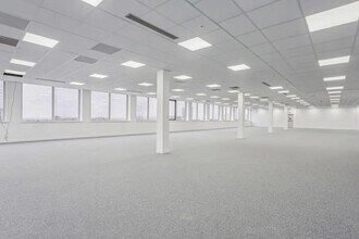 55 Avenue Des Champs Pierreux, Nanterre to rent Interior Photo- Image 2 of 2