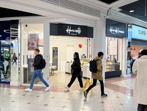 1 Hammersmith Broadway, London to rent Building Photo- Image 1 of 2