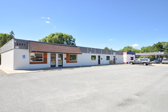 5491 Adams St, Mounds View, MN for rent Building Photo- Image 1 of 11