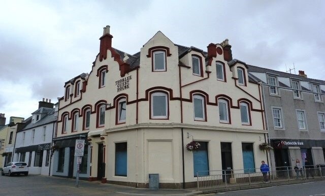 1 Cromwell St, Stornoway for sale Primary Photo- Image 1 of 1