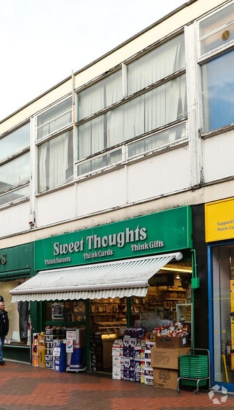 10-11 Maritime Ter, Sunderland to rent - Building Photo - Image 3 of 6