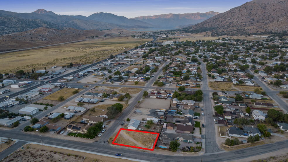 2520 Flower St, Lake Isabella, CA for sale - Building Photo - Image 3 of 7