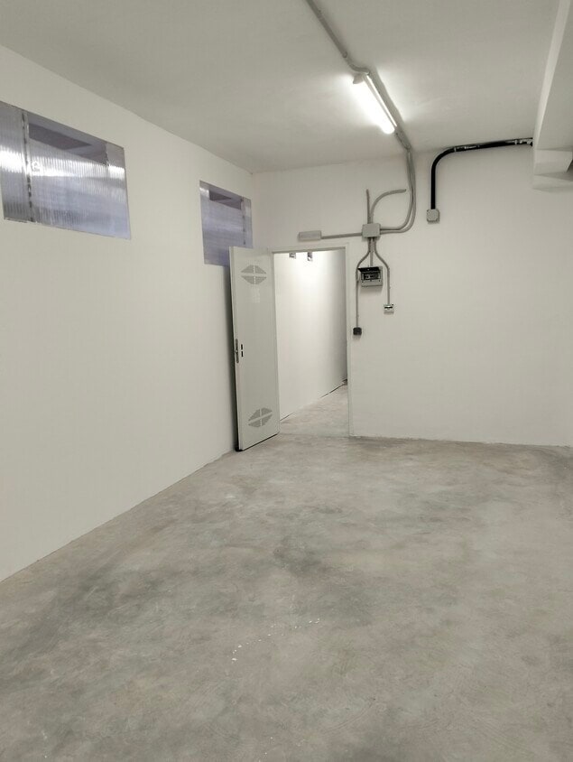 Office in Alcobendas, Madrid to rent Interior Photo- Image 1 of 8