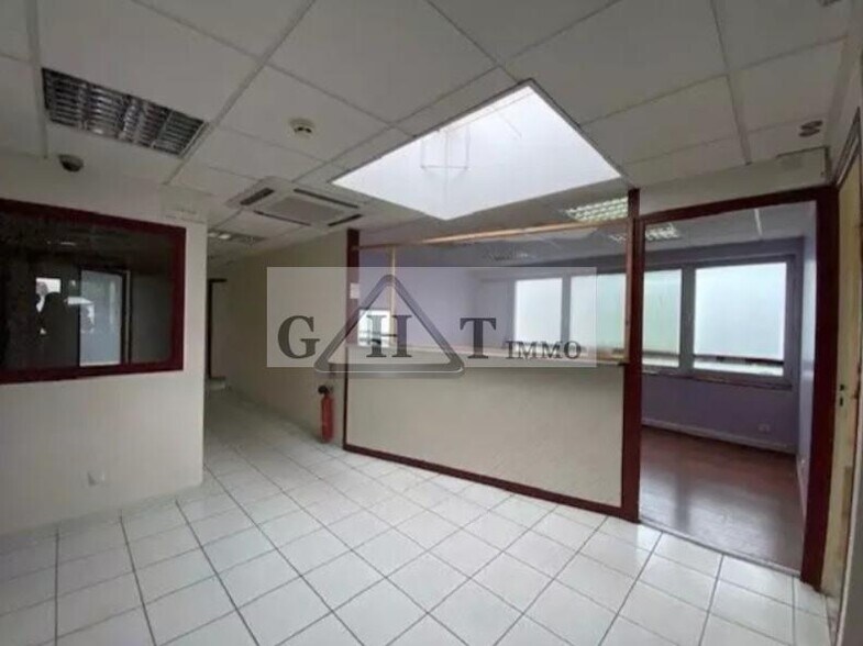 Industrial in Thorigny-sur-Marne to rent - Interior Photo - Image 3 of 6
