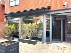 63 Reading Rd, Henley On Thames to rent Building Photo- Image 2 of 2