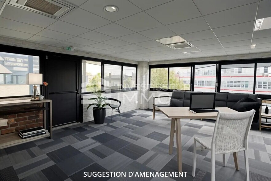 Office in Fresnes to rent - Interior Photo - Image 1 of 6
