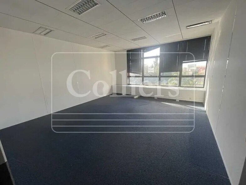Office in Marseille to rent - Interior Photo - Image 2 of 12