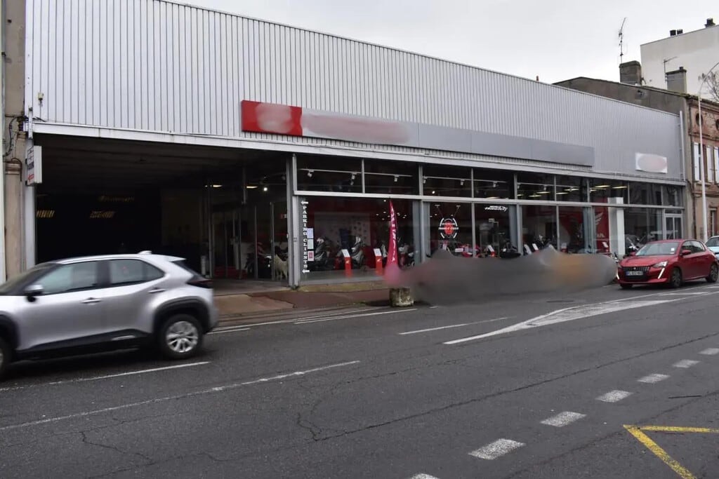 Vente Local d'activités 1 000 m² - Photo 1