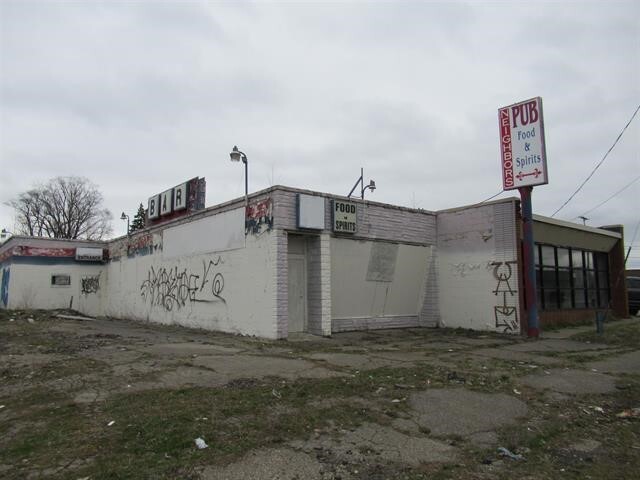 2970 Flushing Rd, Flint, MI for sale - Building Photo - Image 2 of 4