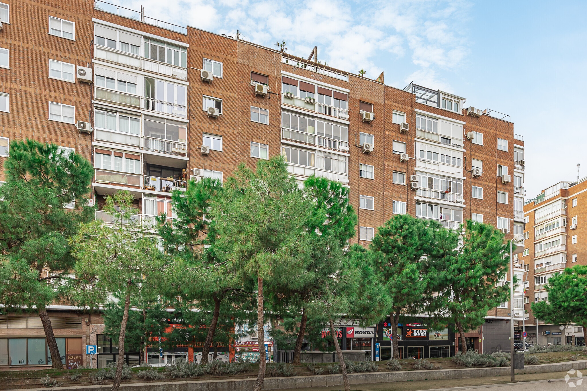 Office in Madrid, Madrid to rent Building Photo- Image 1 of 2